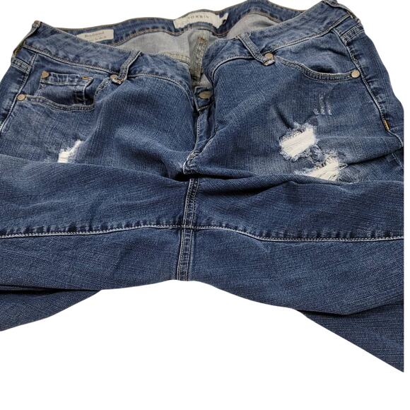 Torrid Boyfriend Bermuda Distressed Whiskering Women Denim Shorts 18 - Picture 4 of 6